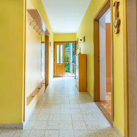 4 & 6 * マカルスカ