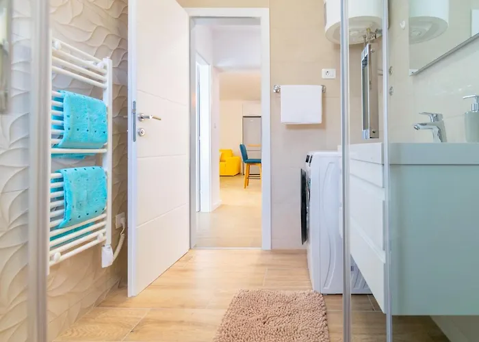 4 & 6 Apartment Makarska