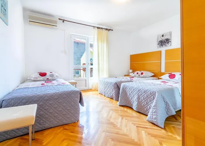 Apartment 4 & 6 Makarska