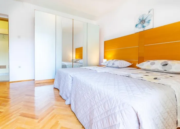 4 & 6 Apartment Makarska